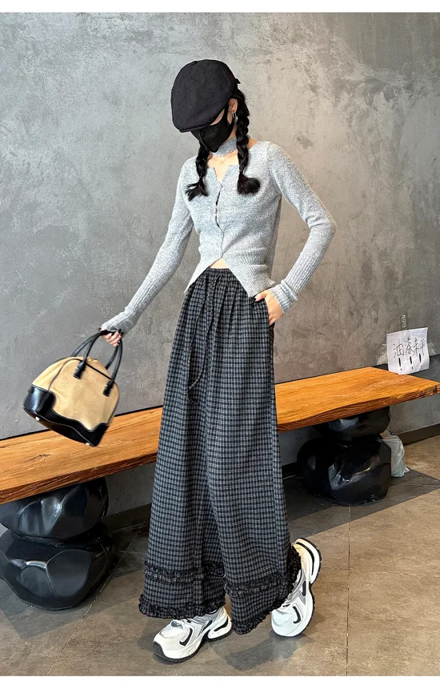 2025 Autumn Women's Ruffled Plaid Wide - leg Pants Detail
