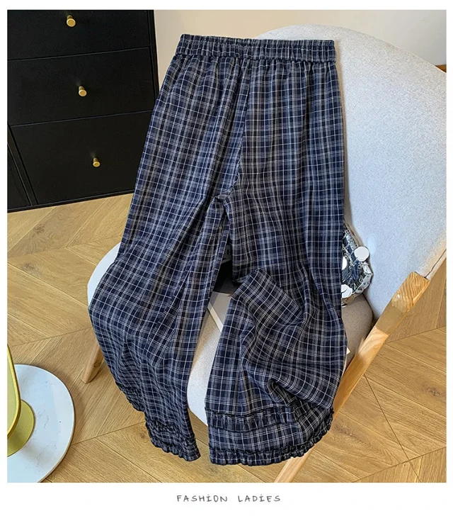 Vintage Waist Tie Plaid Wide-Leg Pants Detail