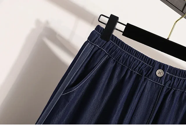High-waisted Denim Wide Leg Pants Detail
