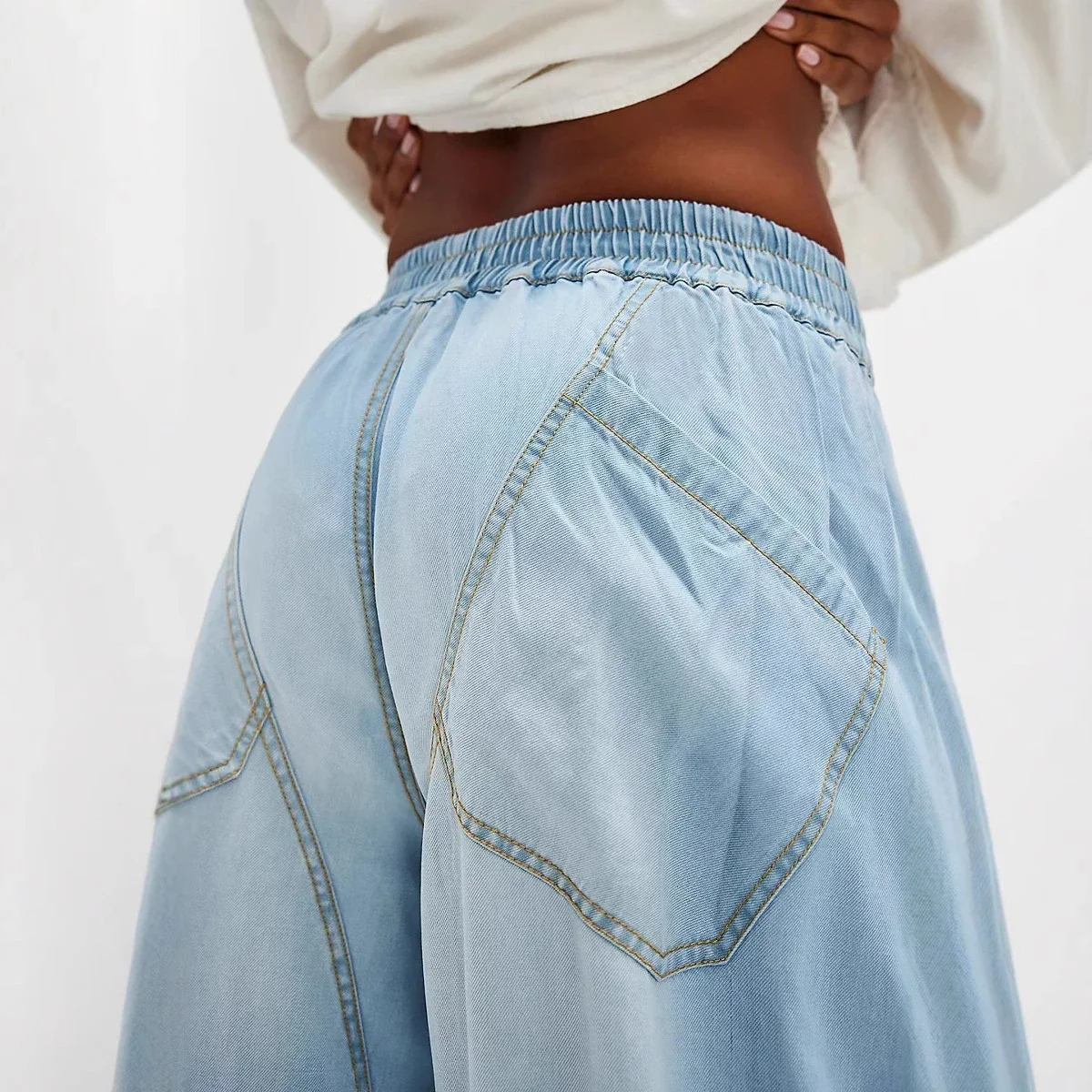 New Fashionable Straight Loose Jeans for Women