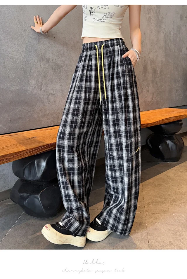 Ladies' Summer Retro Plaid Loose Pants Detail