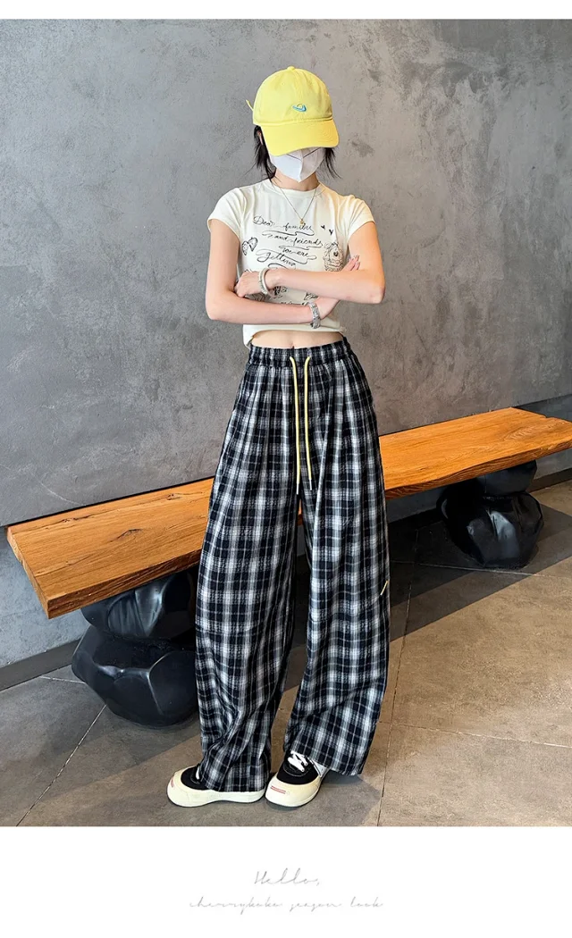 Ladies' Summer Retro Plaid Loose Pants Detail