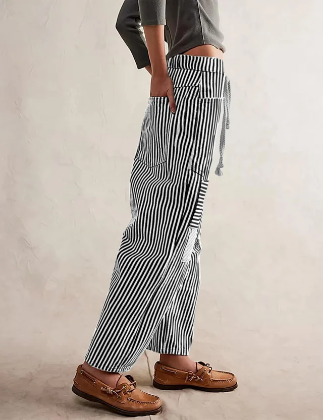 Mid-waist Striped Wide-leg Pants Detail