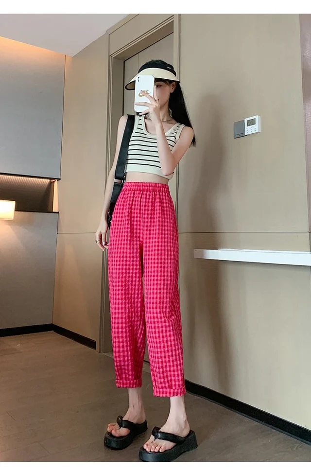 Cotton-Linen Plaid Pants Detail