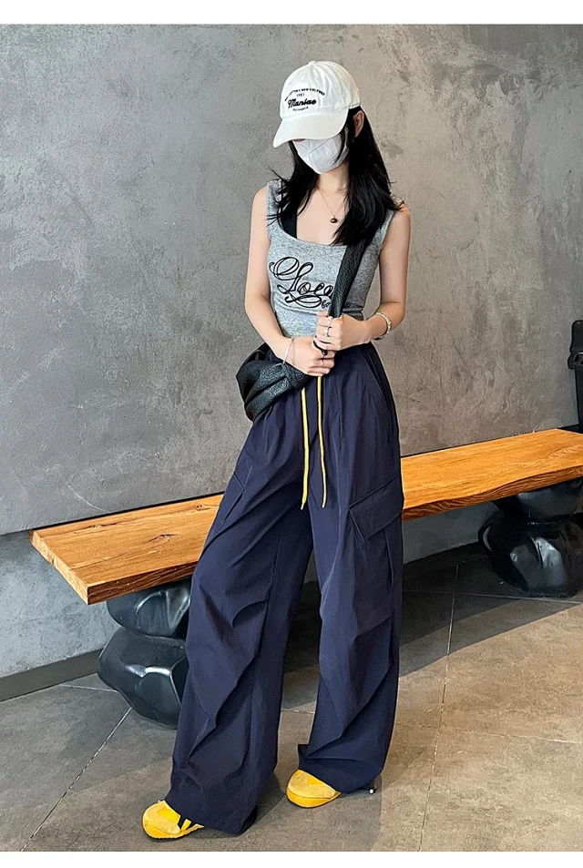 Women's 2025 Summer Quick-Dry Cargo Pants Detail