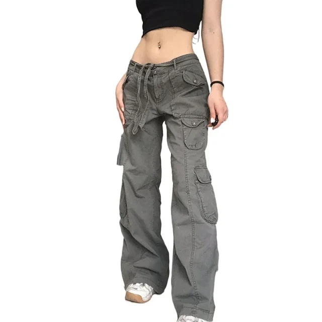 Trendy Women's Gray Wide-Leg Cargo Pants Detail
