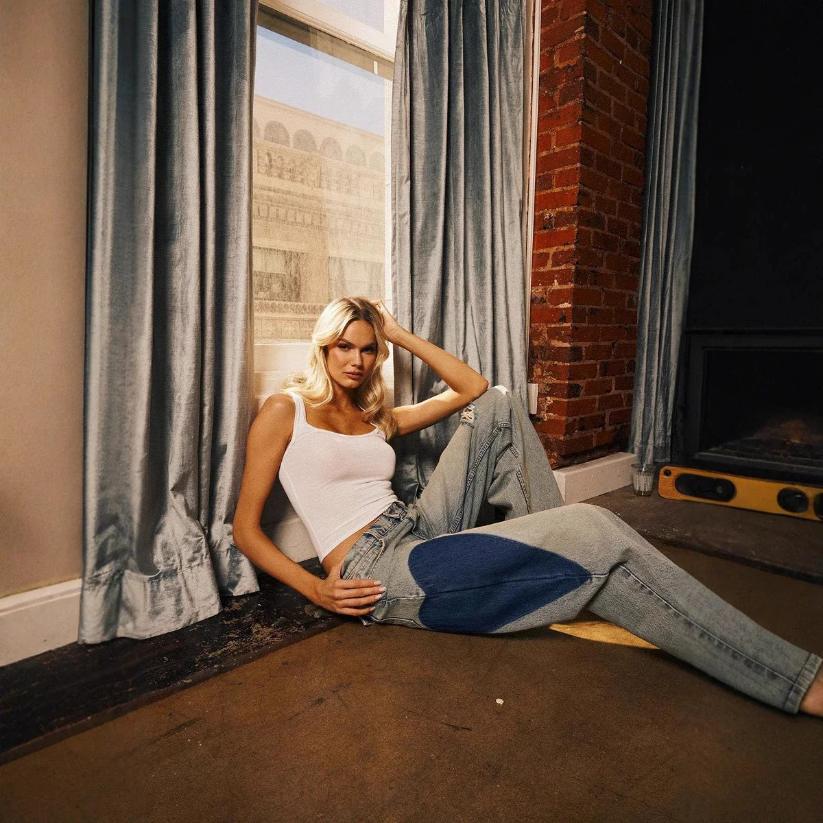 2025 Euro Low - Waist Heart Jeans