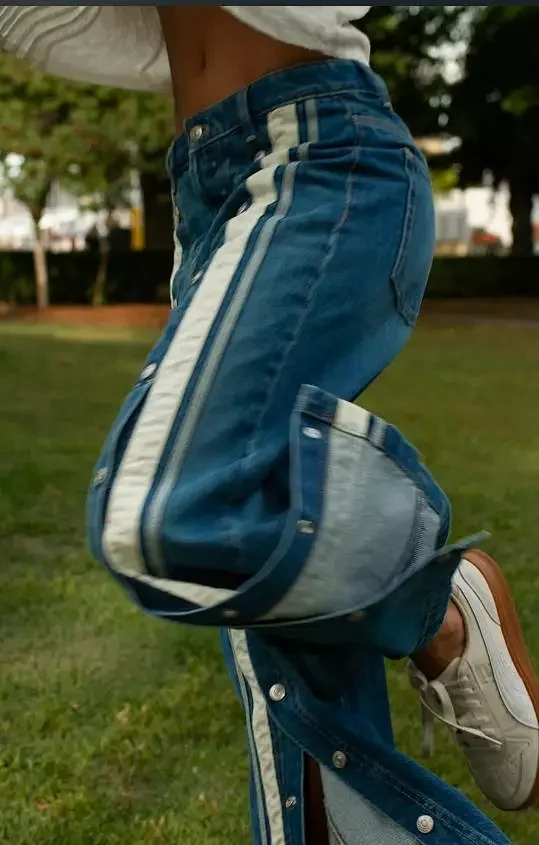 European-American Retro Wide-Leg Denim Pants Detail