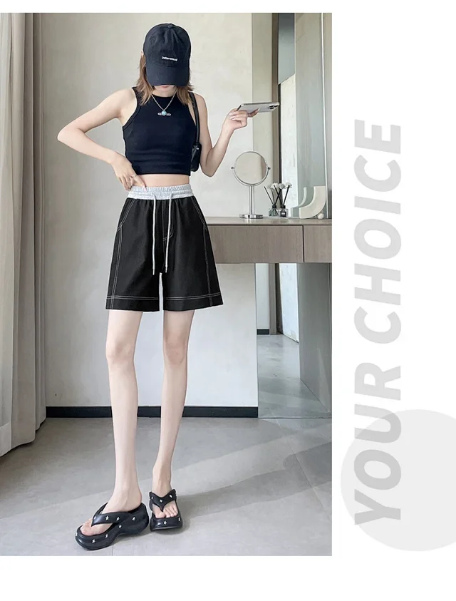 Old Money Style Asymmetric Denim Shorts Detail