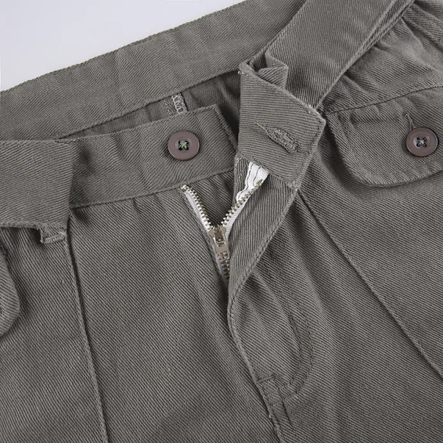 Trendy Women's Gray Wide-Leg Cargo Pants Detail