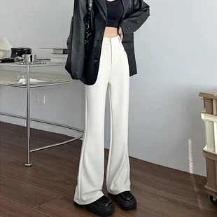 Women's Wide-Leg Cargo Pants 2025 Fall Detail