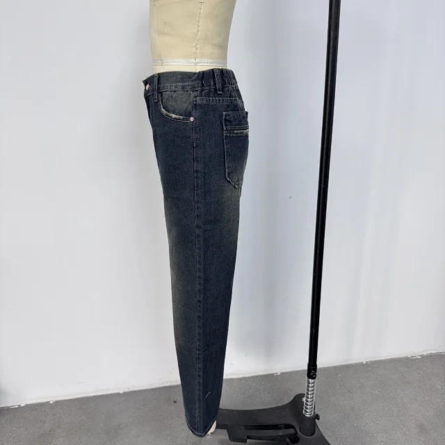 Vintage Design Wide-Leg Pants Detail