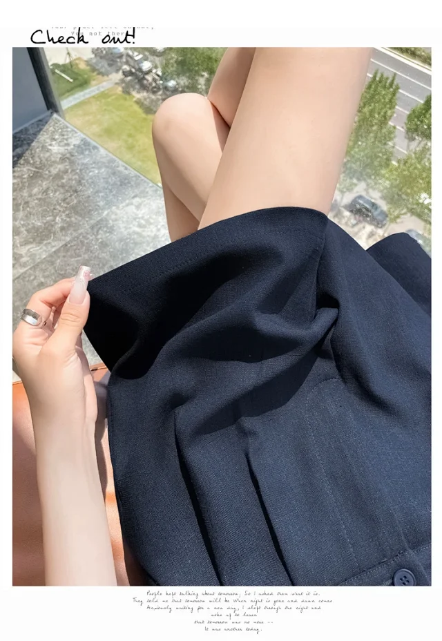 2025 Summer Women's Ice Silk Linen Shorts Detail