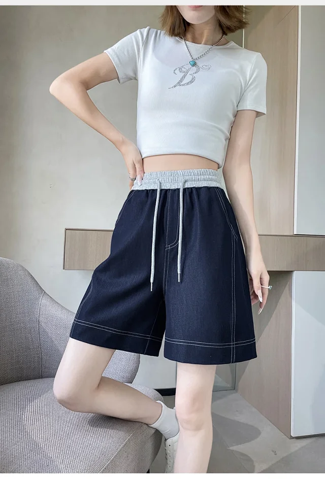 Old Money Style Asymmetric Denim Shorts Detail