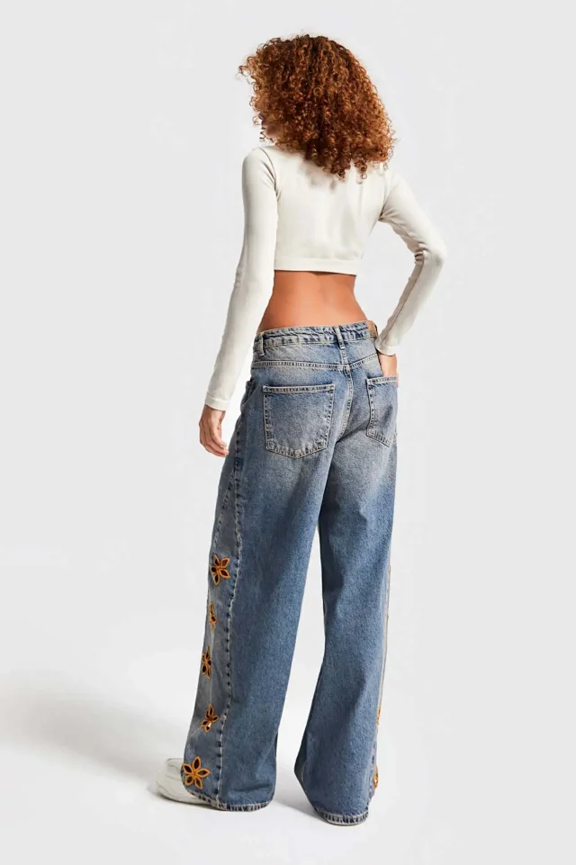 Amazon's Hit: Embroidered High-Waisted Loose Jeans for Women Detail