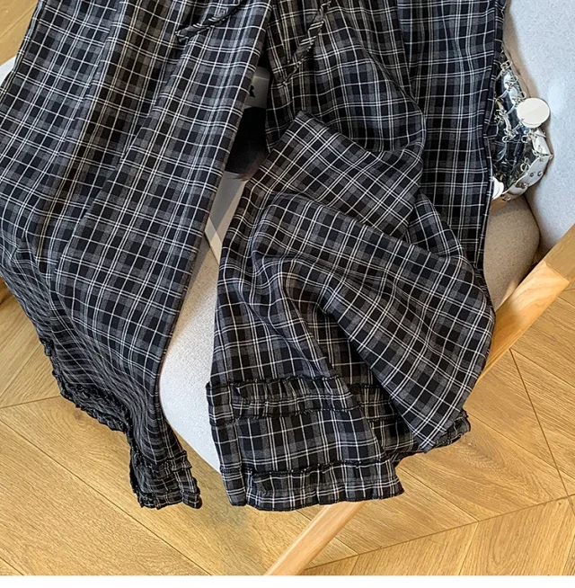 Vintage Waist Tie Plaid Wide-Leg Pants Detail