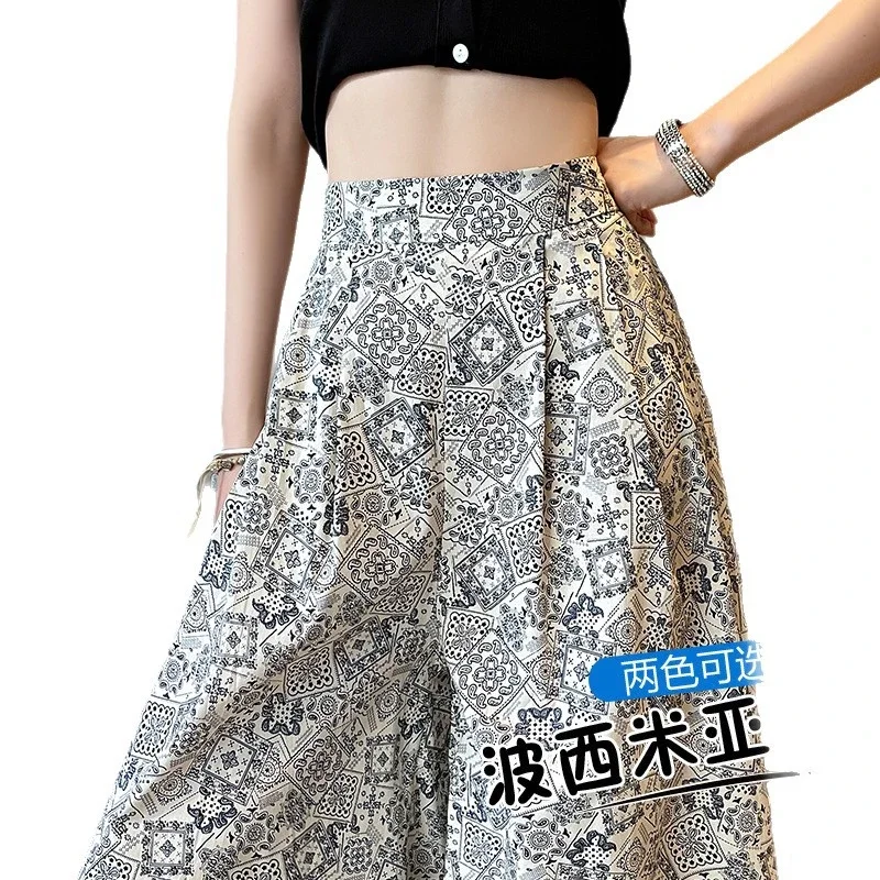 2025 Summer Women's French Retro Print A-line Wide-leg Capris