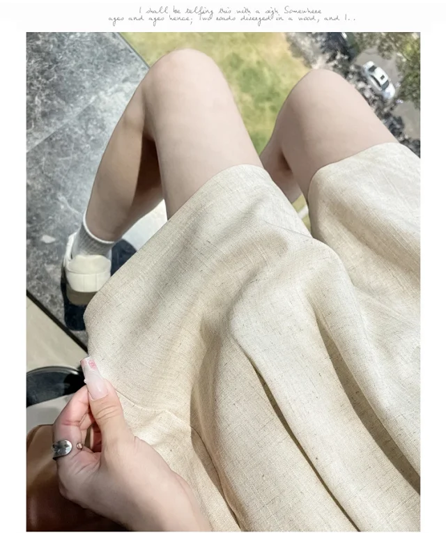 2025 Summer Women's Ice Silk Linen Shorts Detail