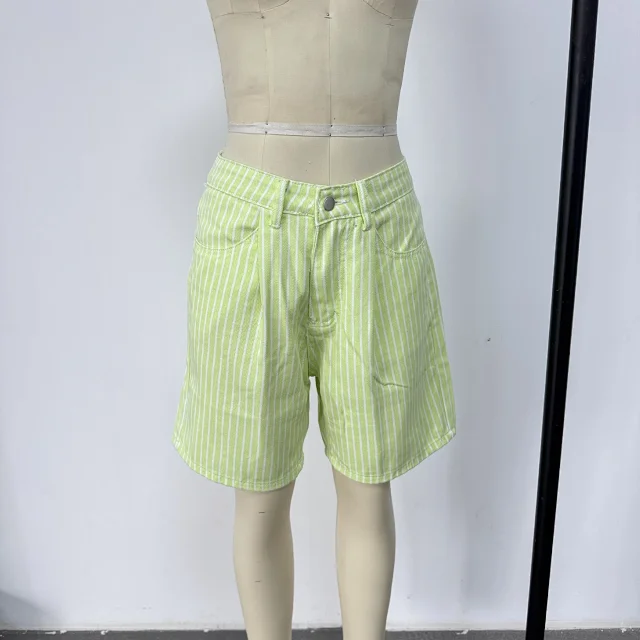 Stylish Loose High - Waist Denim Shorts for Women Detail