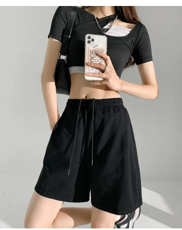 American Retro Wide-leg Casual Shorts Detail