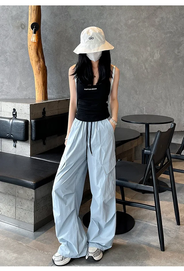 Women's 2025 Summer Quick-Dry Cargo Pants Detail