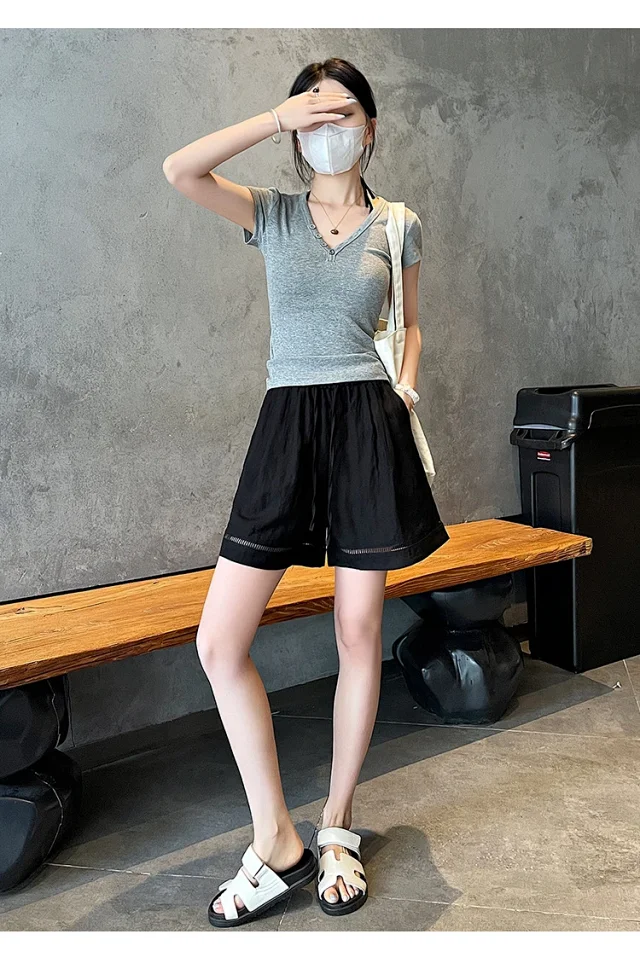 Relaxed Retro Lace Shorts for Women Detail