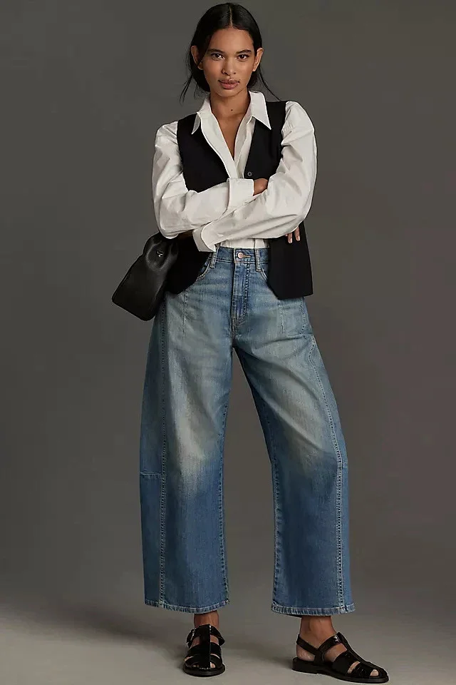 Women's Wide-Leg High-Waist Jeans Detail