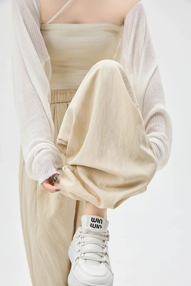 2025 Summer Textured Washed Cotton Wide-Leg Pants Detail