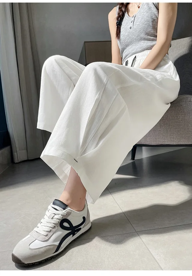Women's Wide - leg Pants Detail