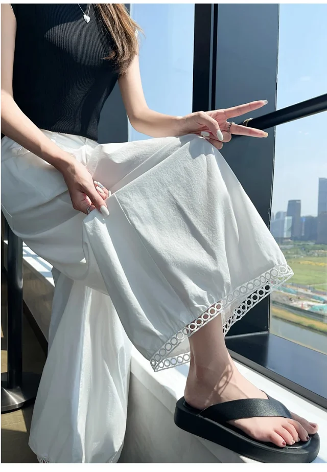 Ice Silk Lace Lantern Pants Detail