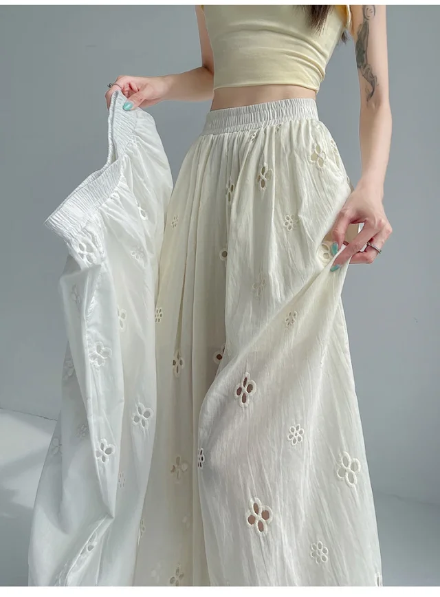 Women's Lace Ice Silk Wide-Leg Pants Detail