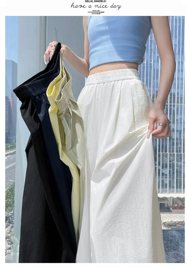 Women's Summer Ice Silk Hollow Lace Lantern Pants Detail