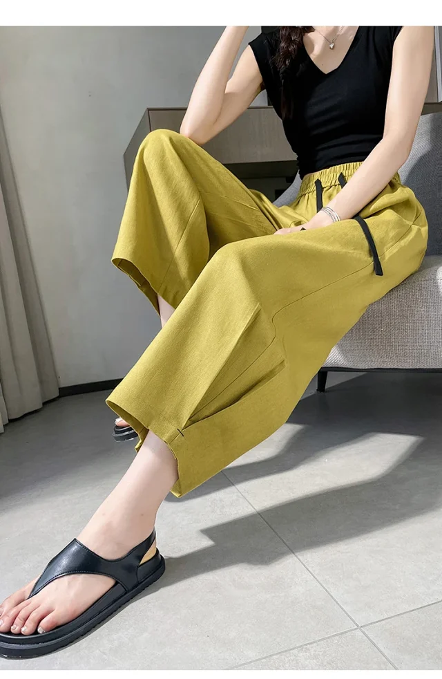 Women's Wide - leg Pants Detail