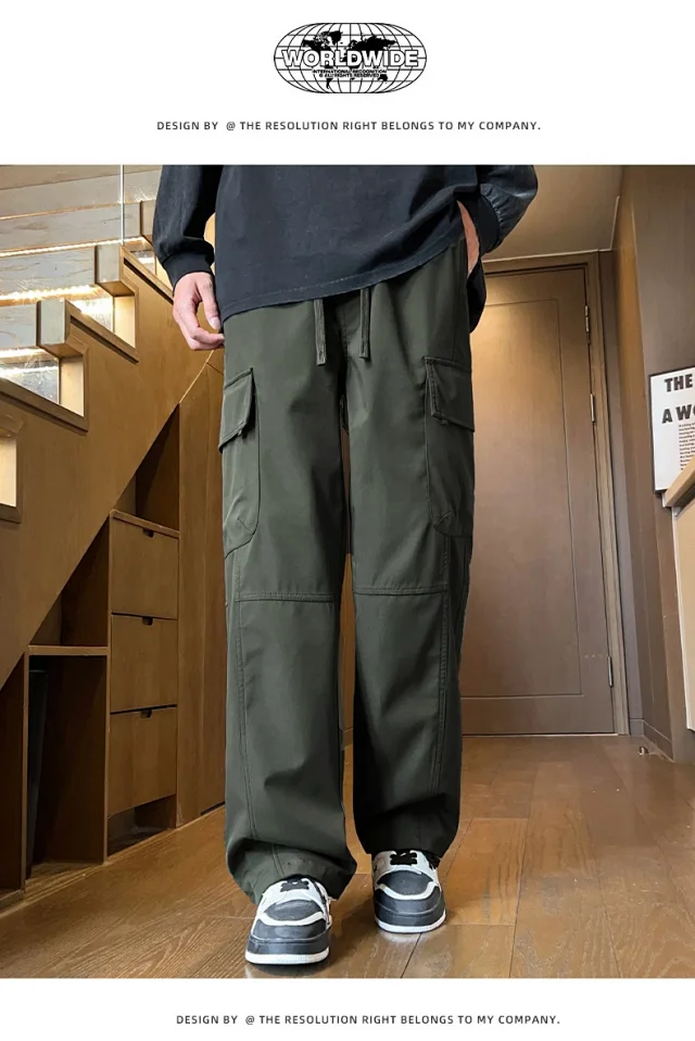Men's Streetwear Cargo Pants Detail