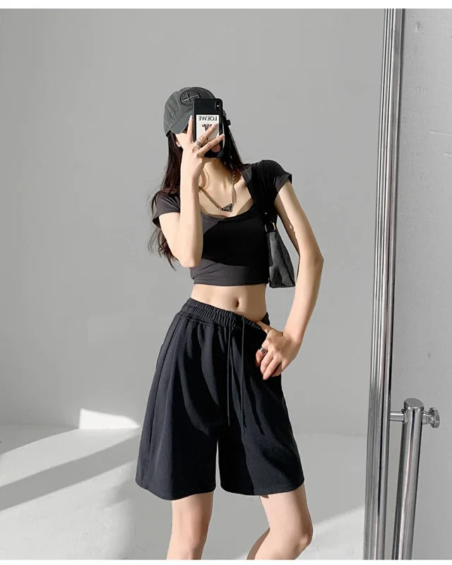 American Retro Wide-leg Casual Shorts Detail