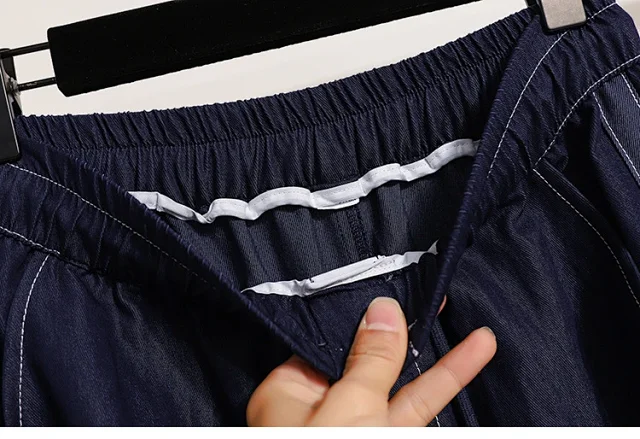 High-waisted Denim Wide Leg Pants Detail