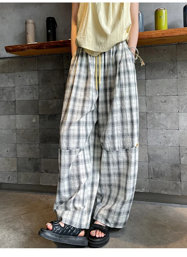 Ladies' Summer Retro Plaid Loose Pants Detail