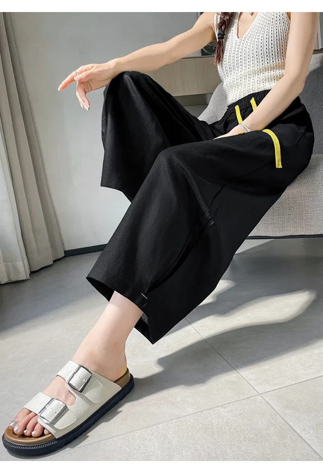 Women's Wide - leg Pants Detail