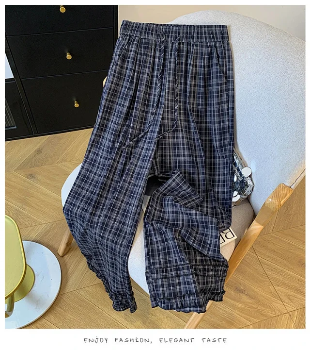 Vintage Waist Tie Plaid Wide-Leg Pants Detail