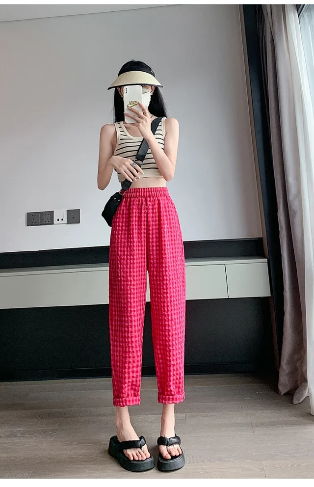Cotton-Linen Plaid Pants Detail