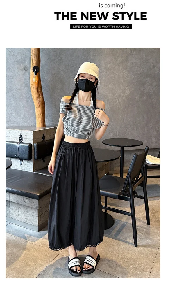 2025 Summer Ice Silk Lace Cropped Pants for Petite Women Detail