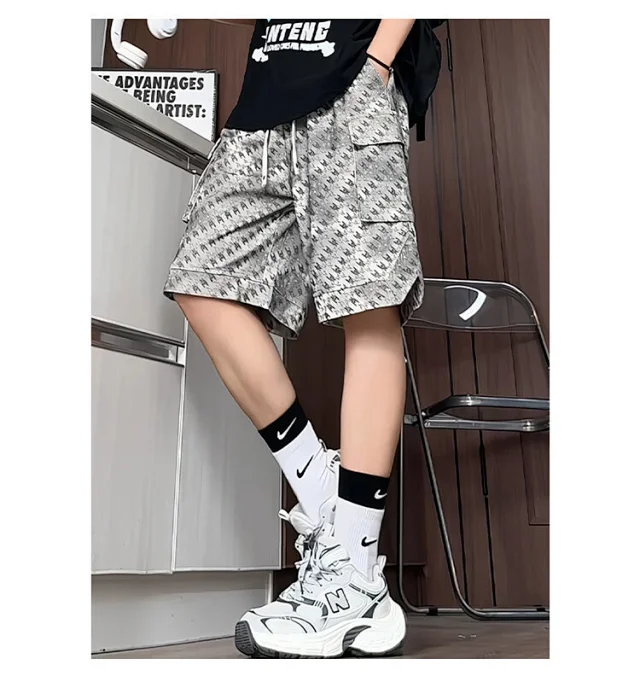 Men's Summer Printed Cargo Shorts Detail
