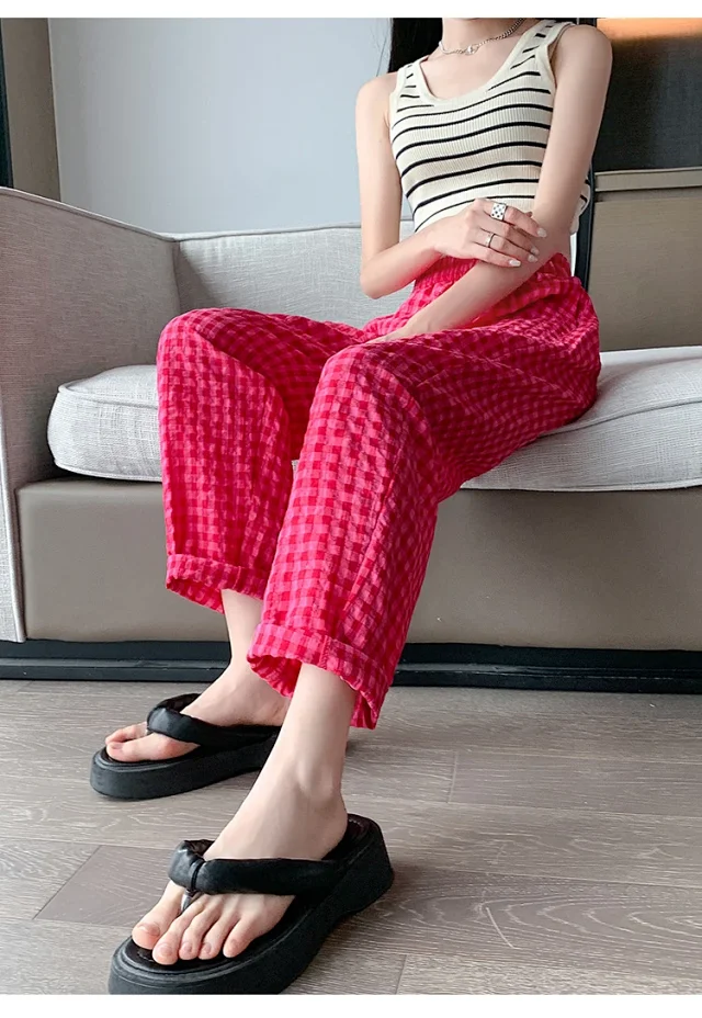 Cotton-Linen Plaid Pants Detail