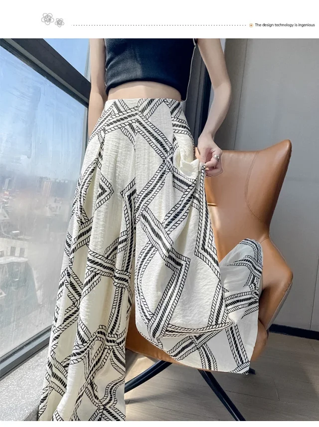Vintage Qian-style Ice Silk Linen Wide-leg Pants Detail