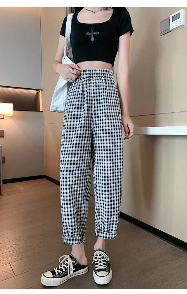 Cotton-Linen Plaid Pants Detail