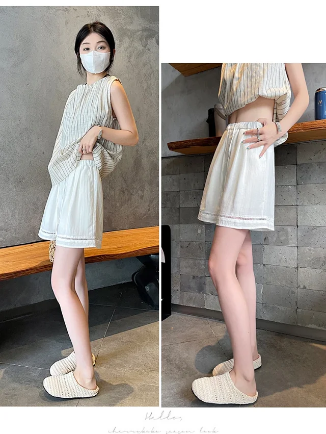 Relaxed Retro Lace Shorts for Women Detail