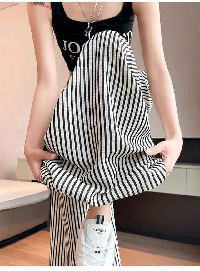 2025 Summer Women's Vintage Stripe Wide - leg Pants Detail