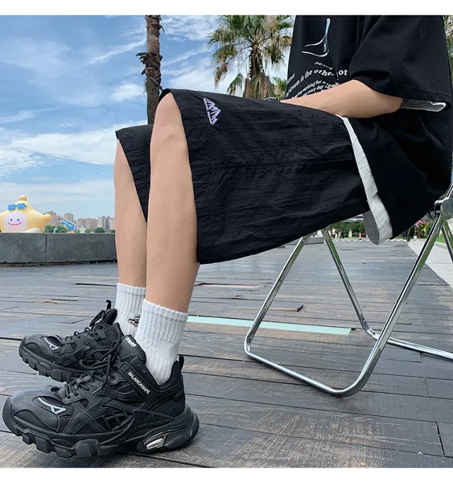 Men's Trendy Loose Ice Silk Shorts 2025 Detail