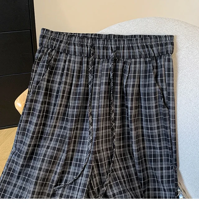 Vintage Waist Tie Plaid Wide-Leg Pants Detail