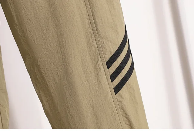 Women's 2025 Summer New High-waist Slimming Cargo Pants Detail
